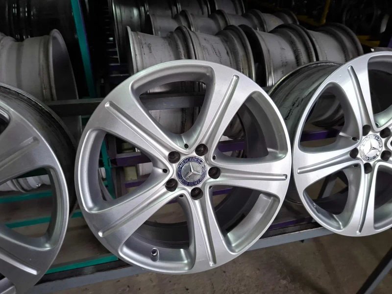 Оригінальні диски Mersedes W-213 5/112 R18 8J ET43. — фото 4