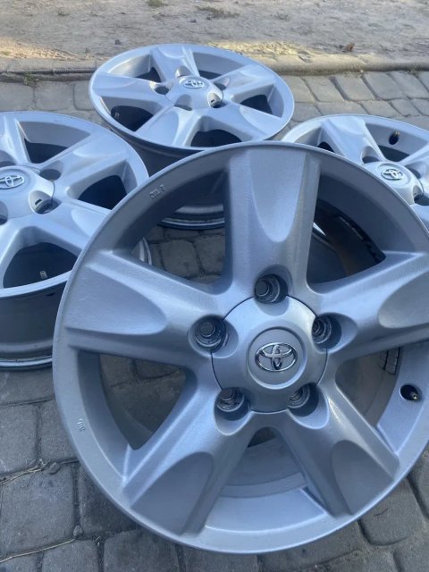 Оригинальные диски Toyota Land Cruiser 200 R18 5x150 (комплект 4 шт. / 8J ET60)