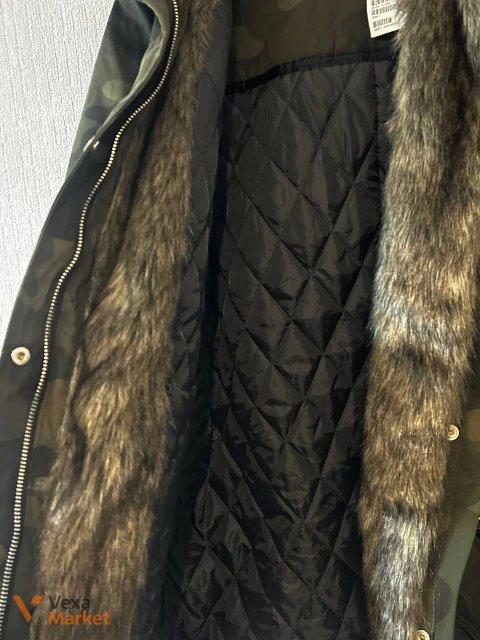 Парка H&M утеплена камуфляжна