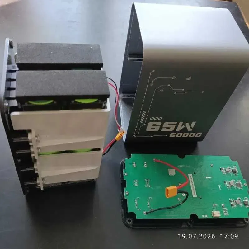 Павербанк 60000mAh 65Вт PD для ноутбука Power Bank 1.87кг Type-C USB быстрая зарядка DC 100Вт резервное питание при отключениях света LED фонарь — фото 7