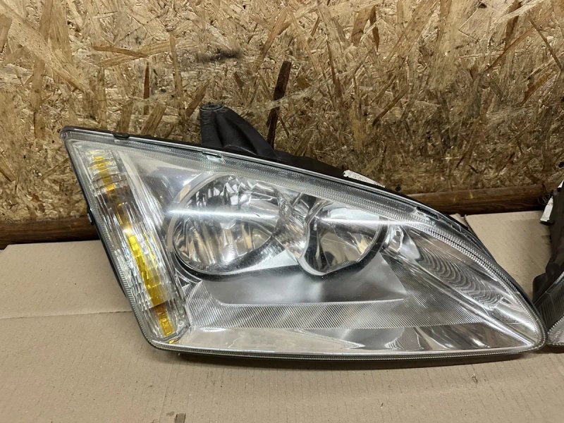 Передні фари Ford Focus II Форд Фокус 2 2004-2008 дорестайл — фото 3