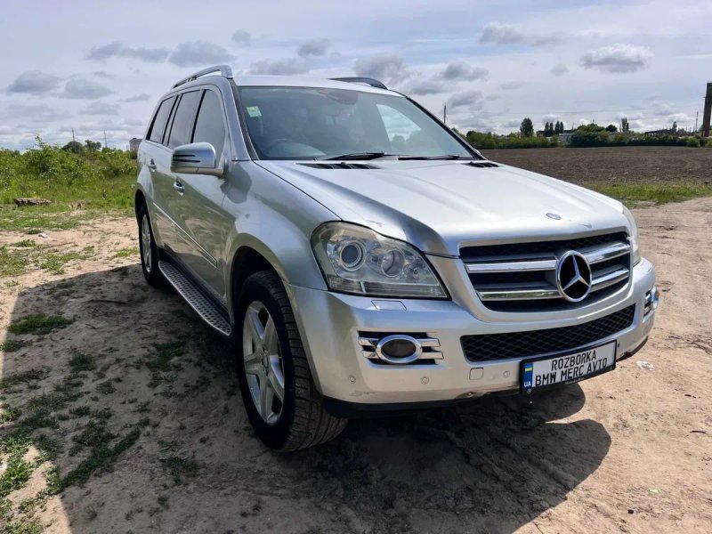 Передний бампер Mercedes GL X164 передній бампер ГЛ Х164 Дорестайл 775 — фото 3