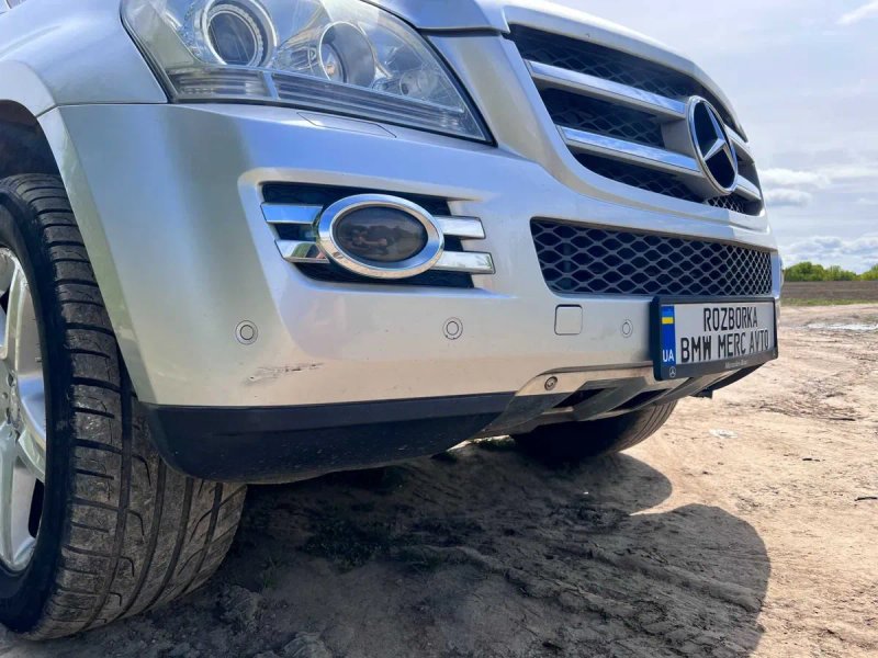 Передний бампер Mercedes GL X164 передній бампер ГЛ Х164 Дорестайл 775 — фото 5