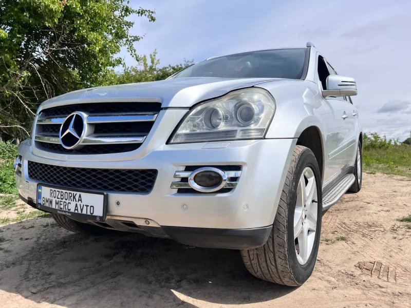 Передний бампер Mercedes GL X164 передній бампер ГЛ Х164 Дорестайл 775 — фото 6