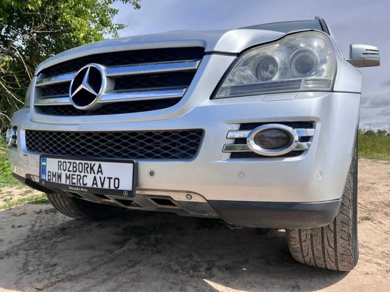 Передний бампер Mercedes GL X164 передній бампер ГЛ Х164 Дорестайл 775 — фото 7