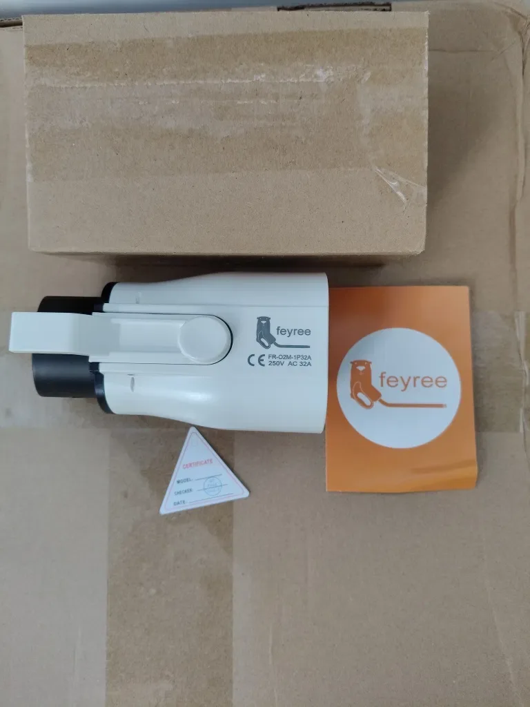 Перехідник FEYREE Type 2 - Type 1 J1772 32А 7 кВт з подвійним блокуванням | EV адаптер для електромобілів із США — фото 5