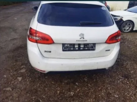 Peugeot 308 t9  двері. — фото 5