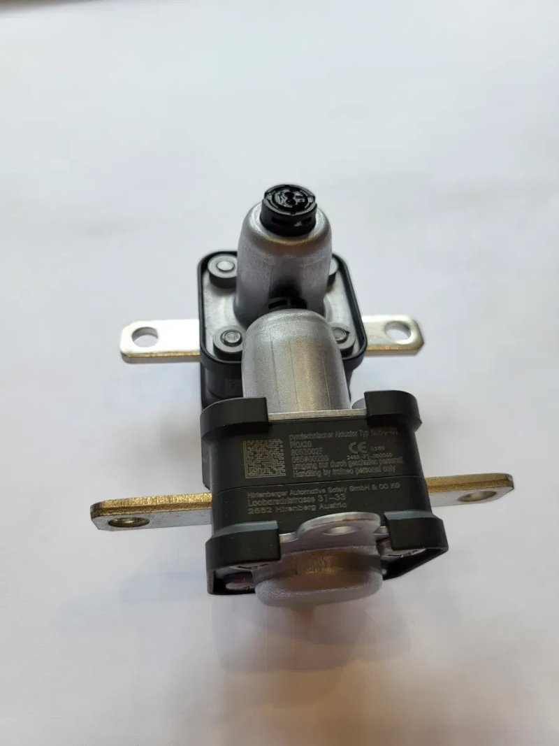 Піропатрон Запобіжник Audi Etron Q6 Q7 Q8 8054001G 8054001F 8054002F 0Z3915631X 0Z3915631B — фото 5