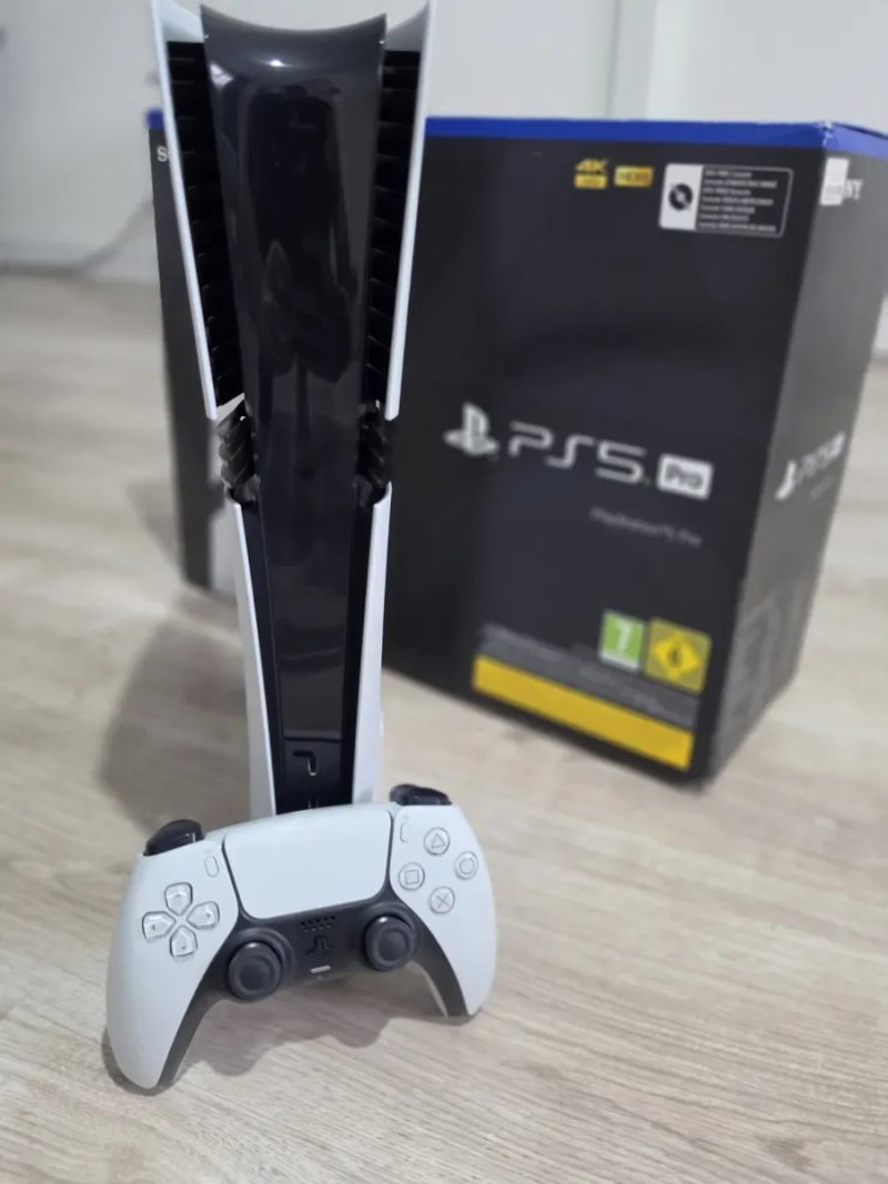 PlayStation 5 Pro 2tb ігрова приставка PS5 Pro в гарному стані — фото 4
