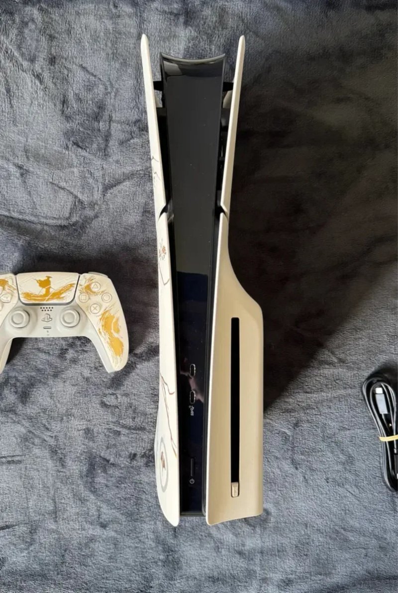 Playstation 5 slim 1 TB Ghost of Yotei edition — фото 2