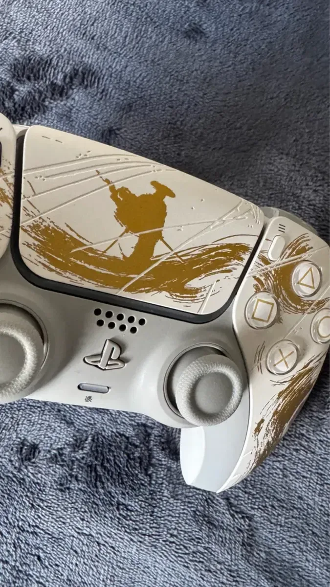 Playstation 5 slim 1 TB Ghost of Yotei edition — фото 4