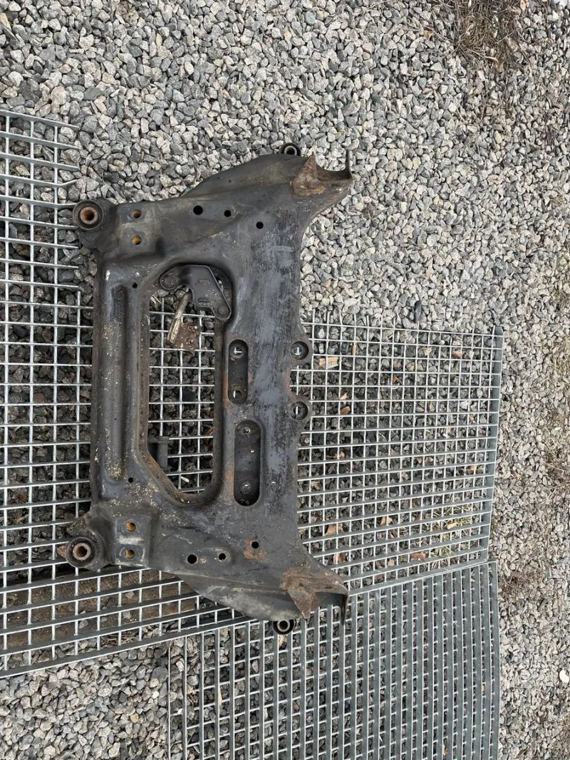 Подрамник , Балка Nissan X-Trail Т30 ,год 2001-2007 , цена от 170 $ — фото 6