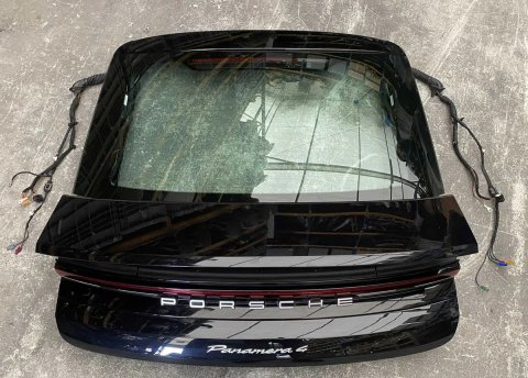 Porsche Panamera 971 Кришка багажника