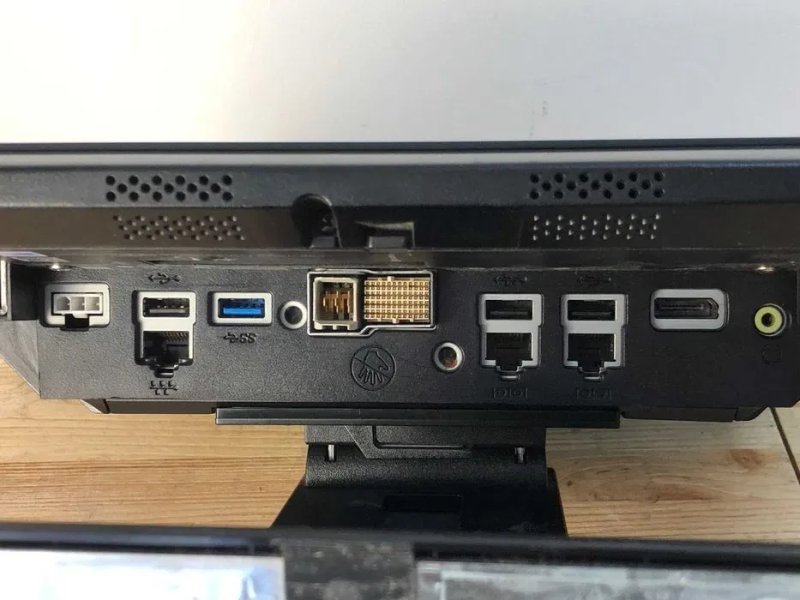 POS термінал Toshiba 6140-145 i5-6300U 8 GB/120 GB 15" XGA Touch — 24 шт, гарантія 6міс, оптова ціна — фото 6