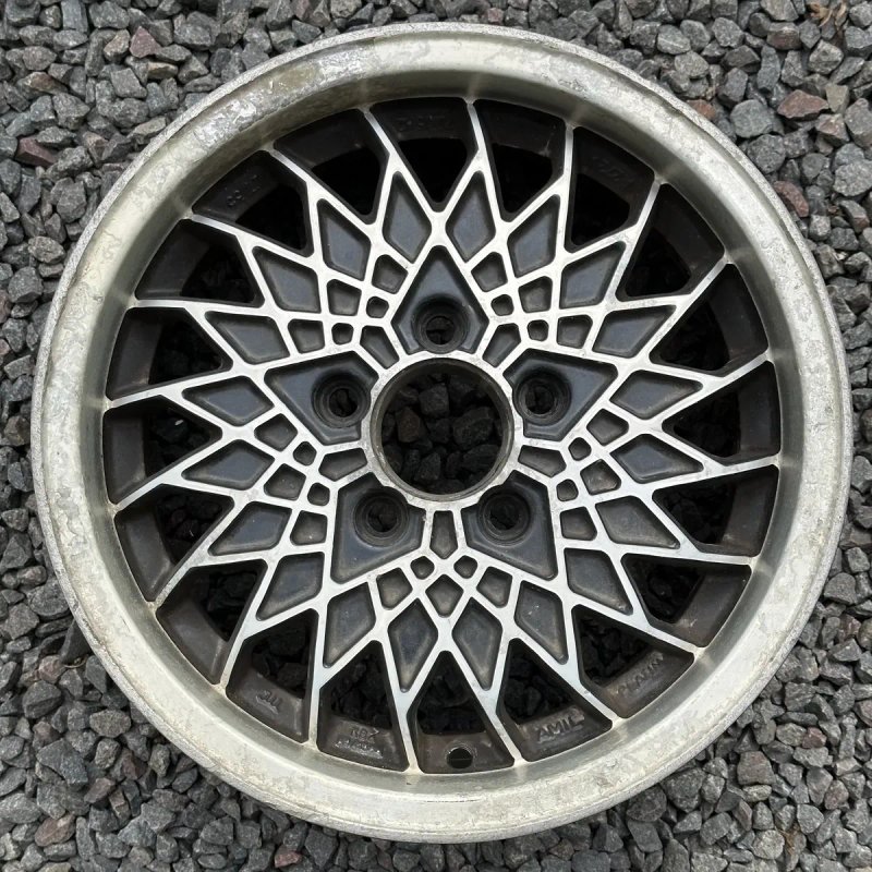 Поштучно вінтажні диски класичних Mercedes VolksWagen T3 T4 павутинка Penta Gullideckel пари та неповний комплект 80-ті - 90-ті роки минулого століття — фото 3