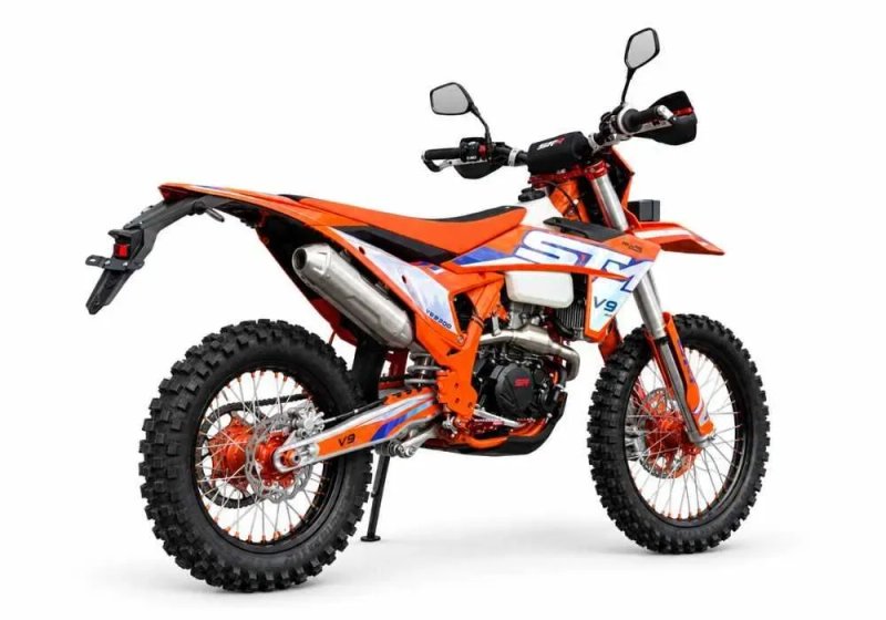 Потужний Ендуро Мотоцикл STM (STN) V9 Enduro в мотосалоні Артмото — фото 7