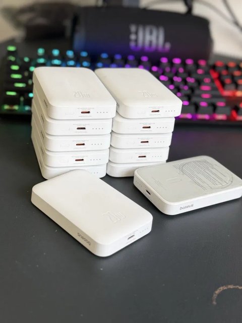 Повербанк Baseus Magnetic mini 6000 mAh 20w MagSafe білий