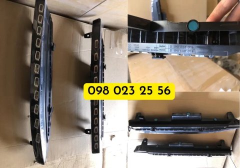 Повторитель поворота Audi Q7 4L S-line 2010-2015 4L0953041E /4L0953042E  11 диодов