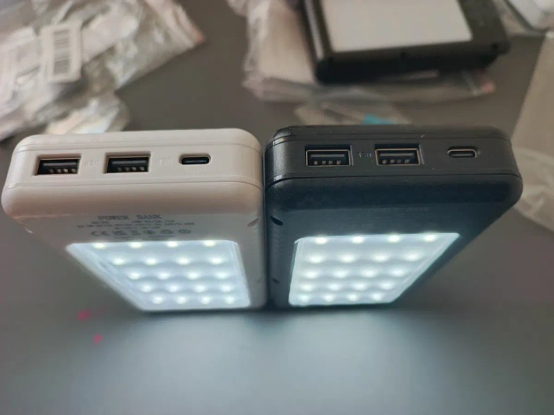 Power Bank с большим фонарем — фото 6