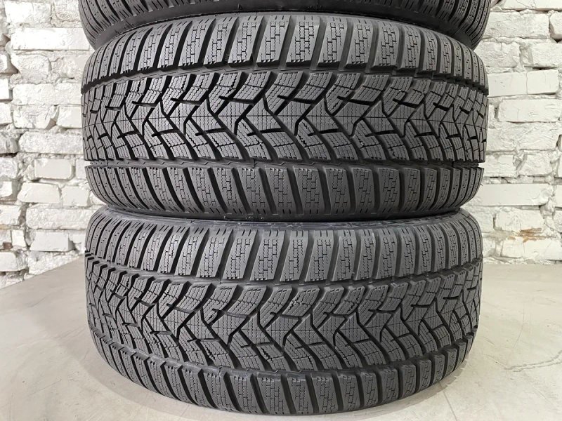 Практично нові зимові шини DUNLOP 225/50 R17 резина Р17 — фото 2