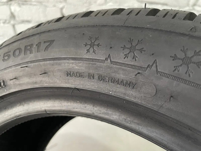 Практично нові зимові шини DUNLOP 225/50 R17 резина Р17 — фото 8