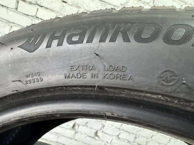 Практично нові зимові шини Hankook 245/45 r19 — фото 7