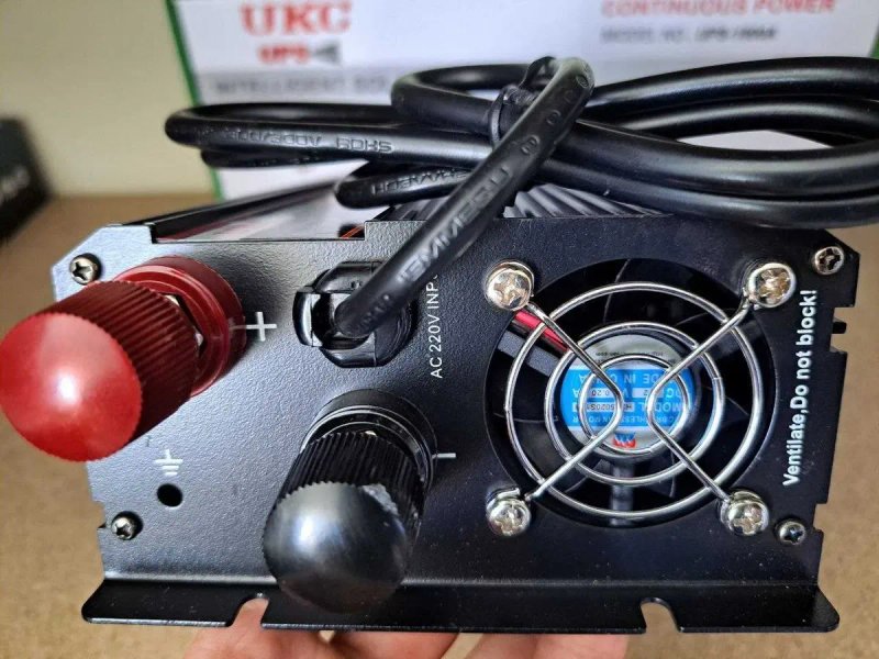 Преобразователь інвертор + зарядка 20А 12-220V 1800W Инвертор ИБП ДБЖ — фото 5
