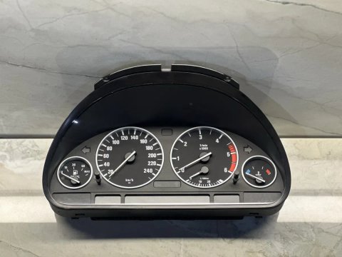 Приборка BMW E39 Дизель Рестайлінг З хромованими кольцами М47 М57 Приборна панель приладів БМВ