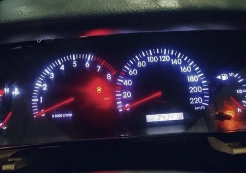 Приборка панель приладів Тойота Корола Е120 1.6 бензин автомат Toyota Corolla E120 3zz fe акпп панель приладів тазометр