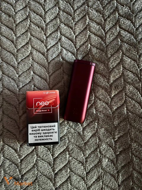 Пристрій glo hyper з стіками neo Rouge Boost