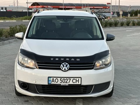 Продам або обміняю Volkswage touran 1.6 дизедь автомат