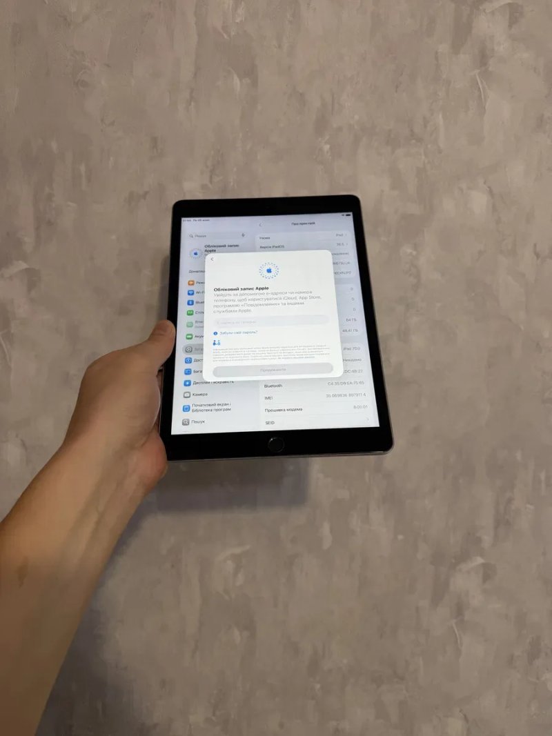 Продам Apple iPad 9 на 64 GB, версія LTE + Wi-Fi. — фото 3