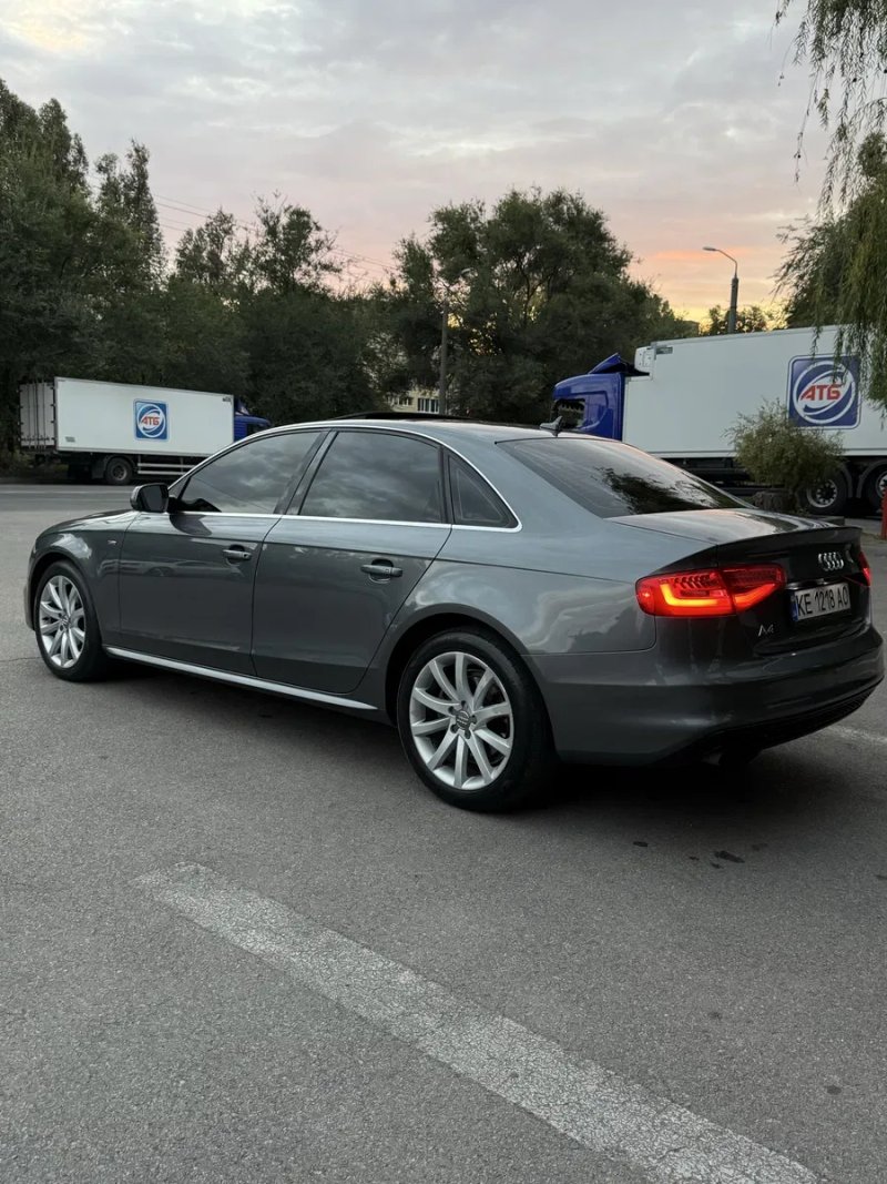 Продам Audi A4 2014 год S-line — фото 3