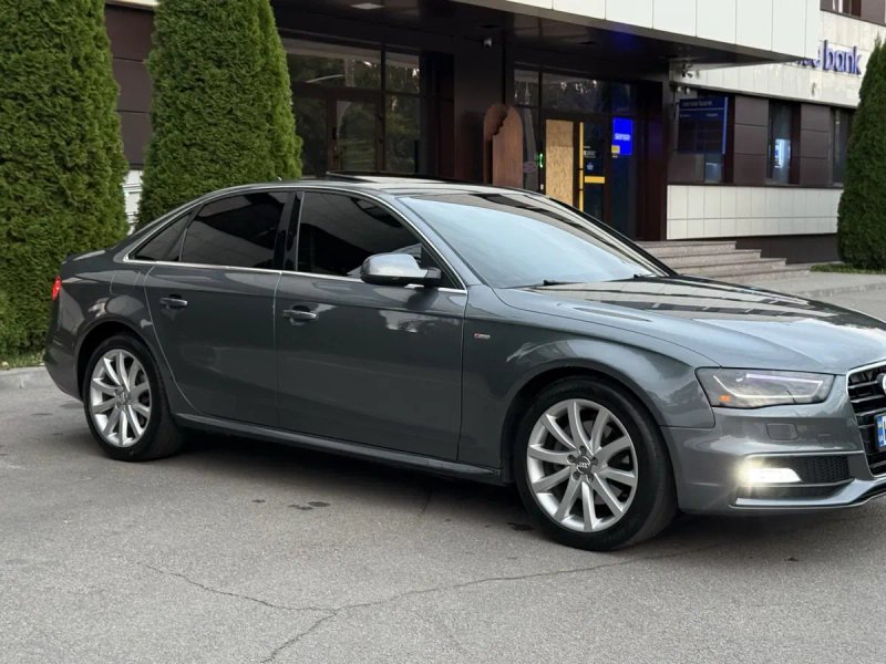Продам Audi A4 2014 год S-line — фото 4
