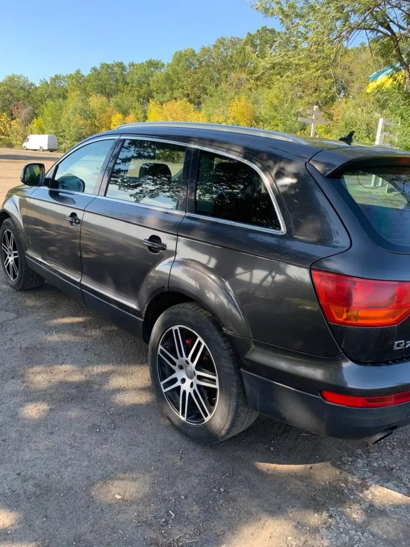 Продам ауді Q7 у гарному стані — фото 4