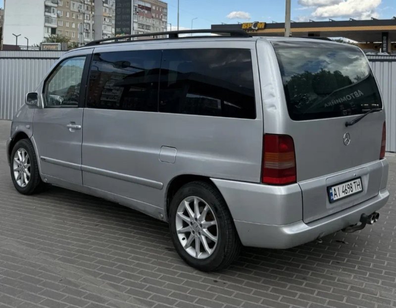 продам автомобіль — фото 2