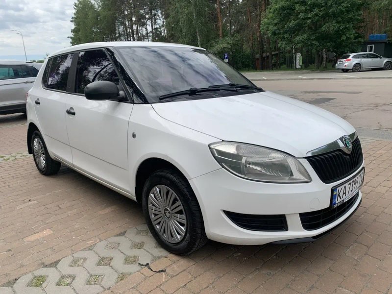 Продам автомобіль Шкода Фабія Skoda Fabia 1.4 — фото 4