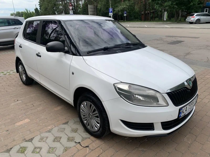 Продам автомобіль Шкода Фабія Skoda Fabia 1.4 — фото 5