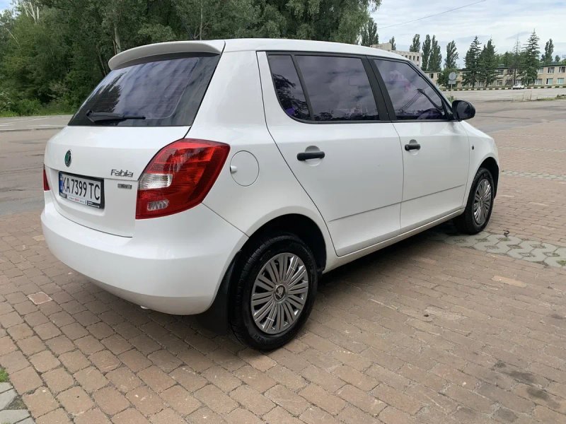 Продам автомобіль Шкода Фабія Skoda Fabia 1.4 — фото 8