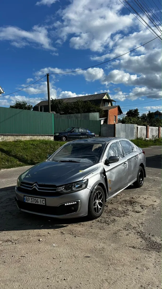 Продам Citroen C-Elysse 2018 рік, 1.6 Дизель після обстрілу! — фото 3