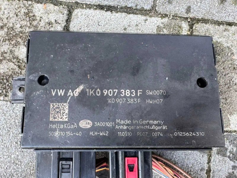 Продам фаркоп гак Golf 5-6 Jeeta 5-6 USA Європа 1km092155a оригінал універсал блок узгодження фішка — фото 5
