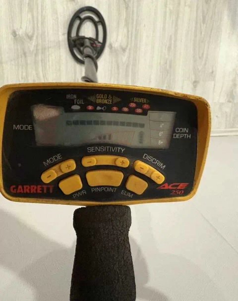 Продам Garrett ACE 250