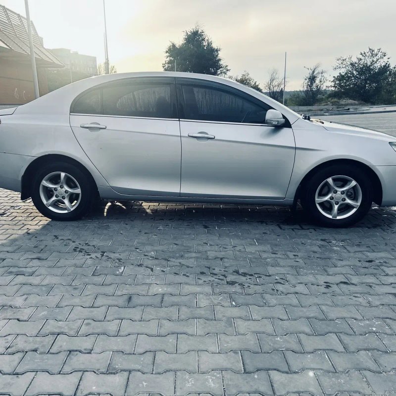 Продам Geely Emgrand — фото 6