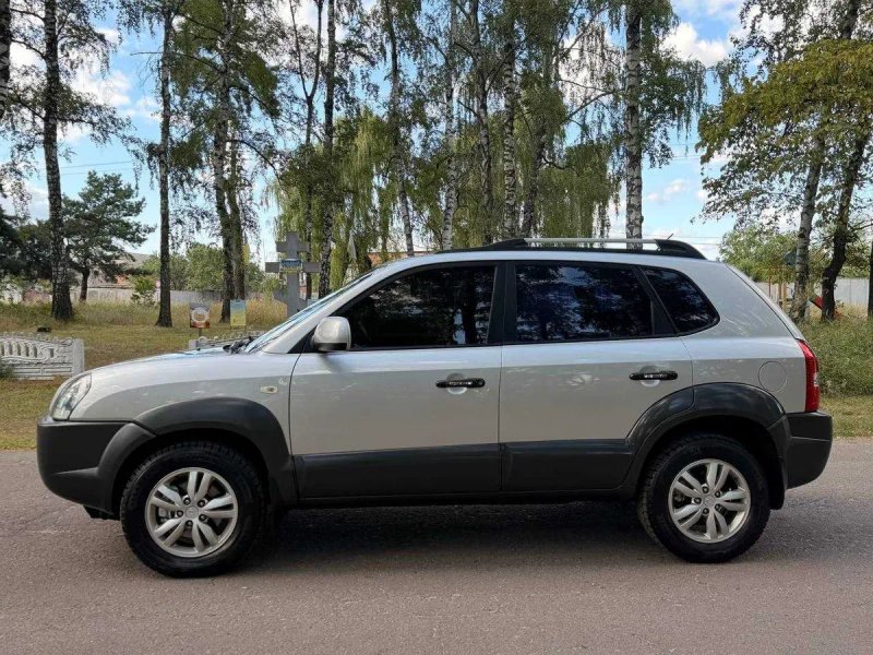 Продам Hyundai Tucson — фото 4