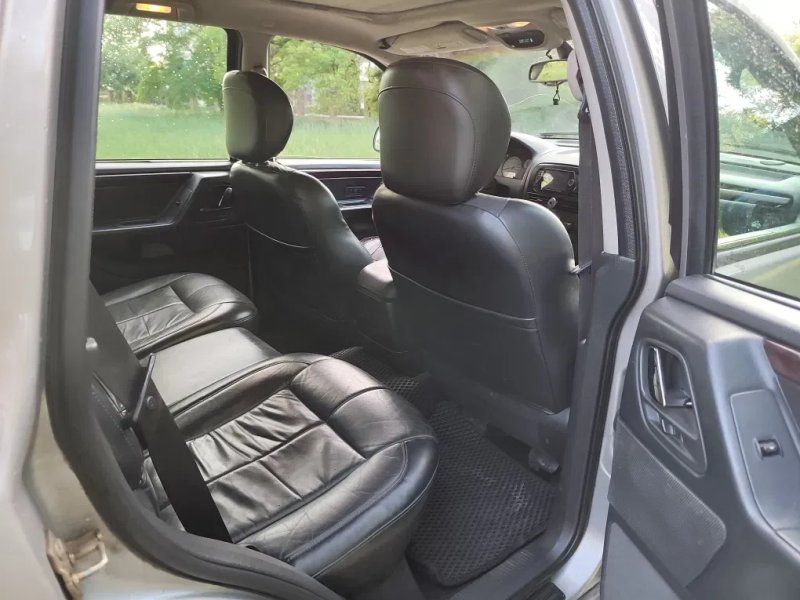 Продам Jeep Grand Cherokee .Дизель . На Автомате. — фото 8