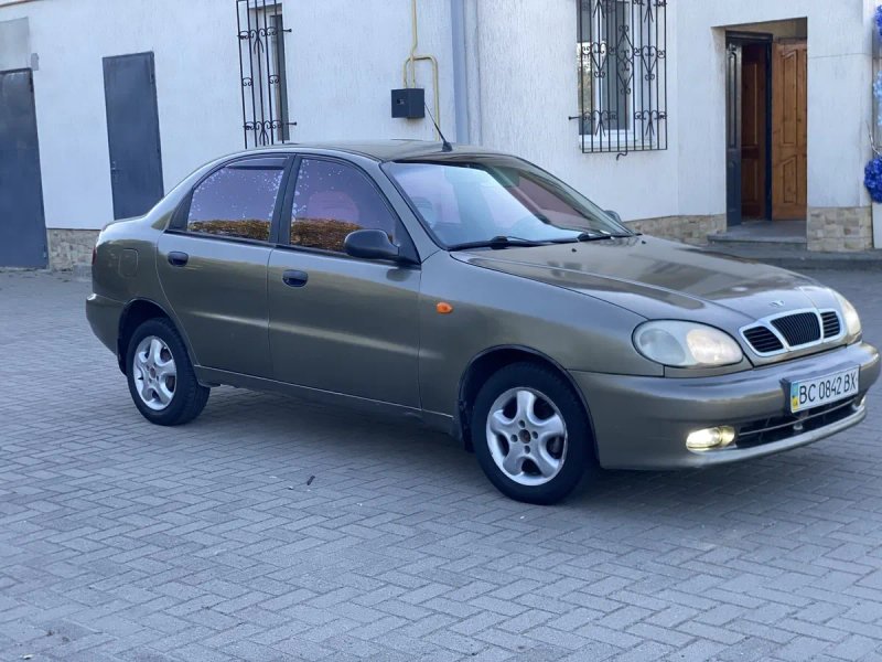 Продам  хорошу автівку в гаронму стані — фото 3