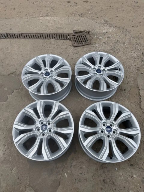 Продам комплект дисков р19 5/108 ford edge резина датчики давления