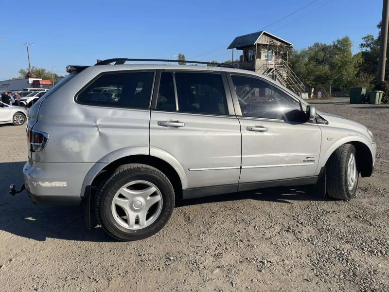 продам машину SsangYong — фото 4
