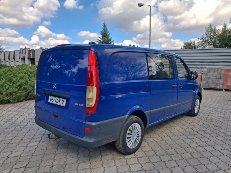 Продам Мерседес Вито 2.2 дизель в хорошем состояние — фото 4