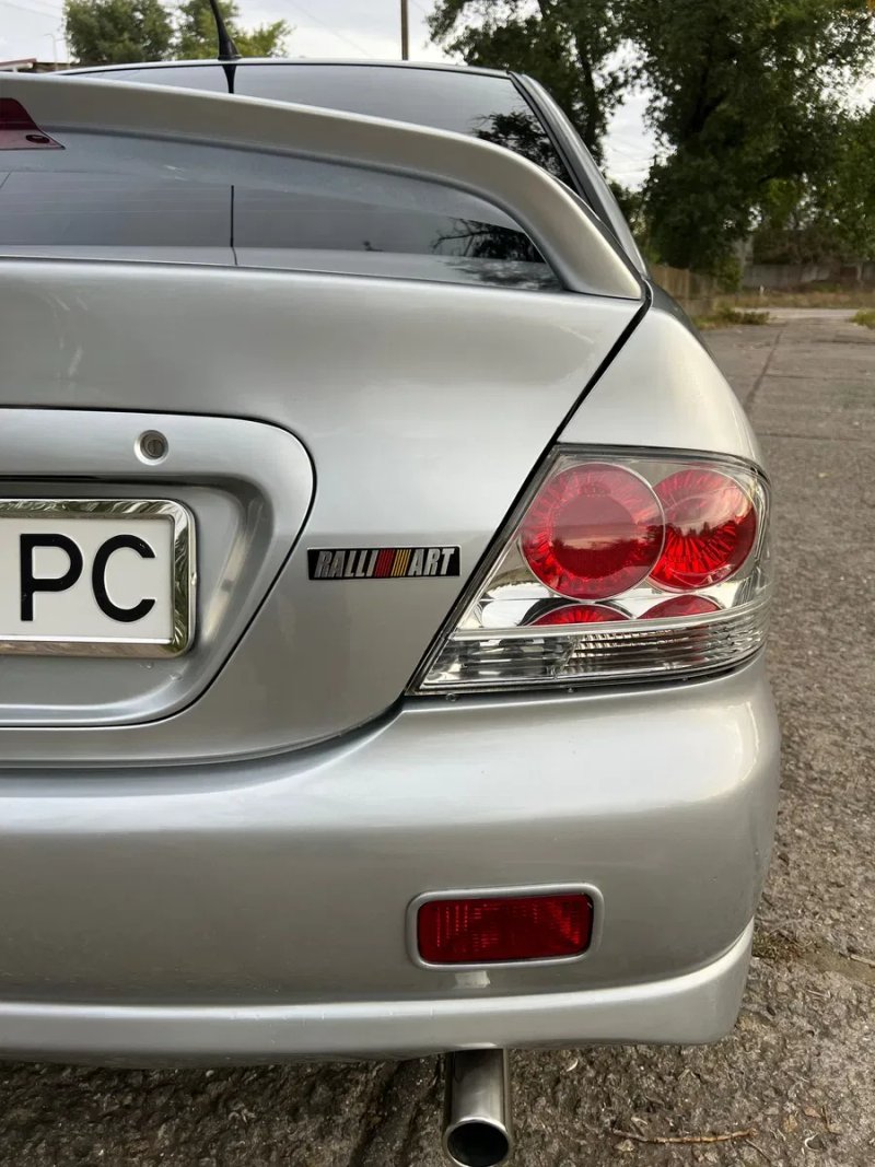 Продам Mitsubishi Lancer 2.0 спорт — фото 2